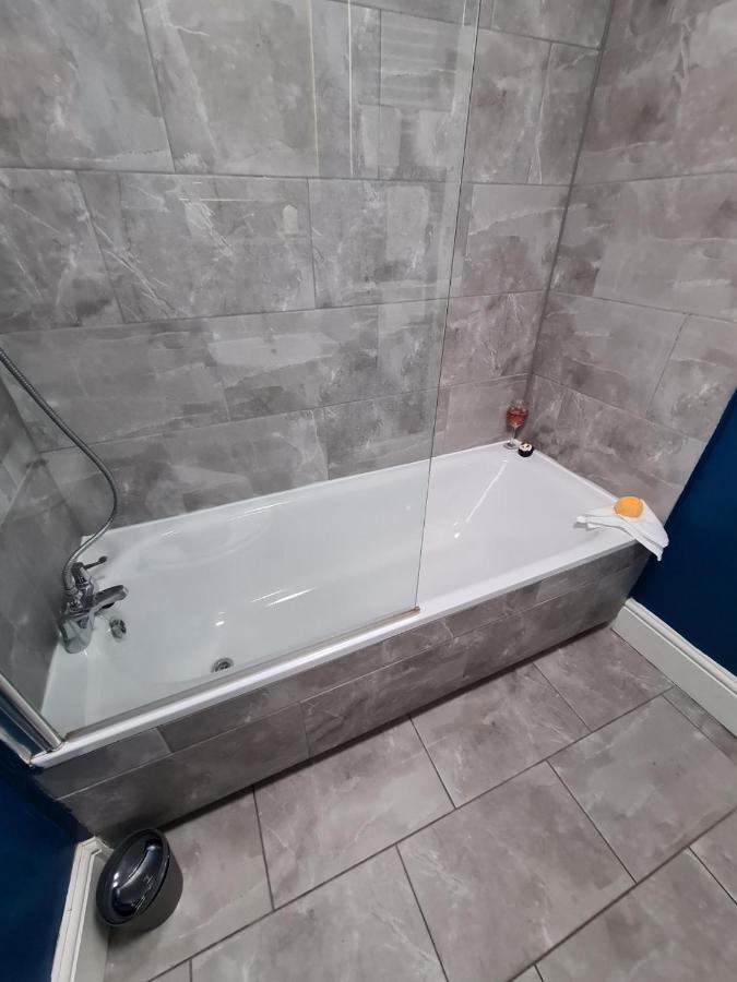 Coopers, Ground Floor Apartment With 2 Bedrooms And 2 Bathrooms Within A Georgian Listed Building Burton-upon-Trent Exterior foto